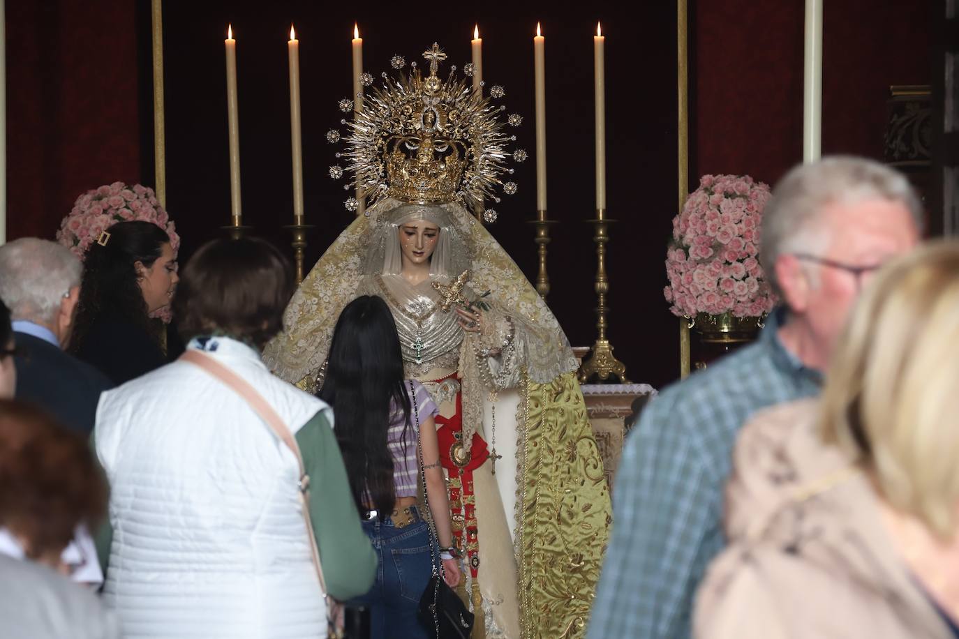 Fotos: el popular y fervoroso Viernes de Dolores en Córdoba