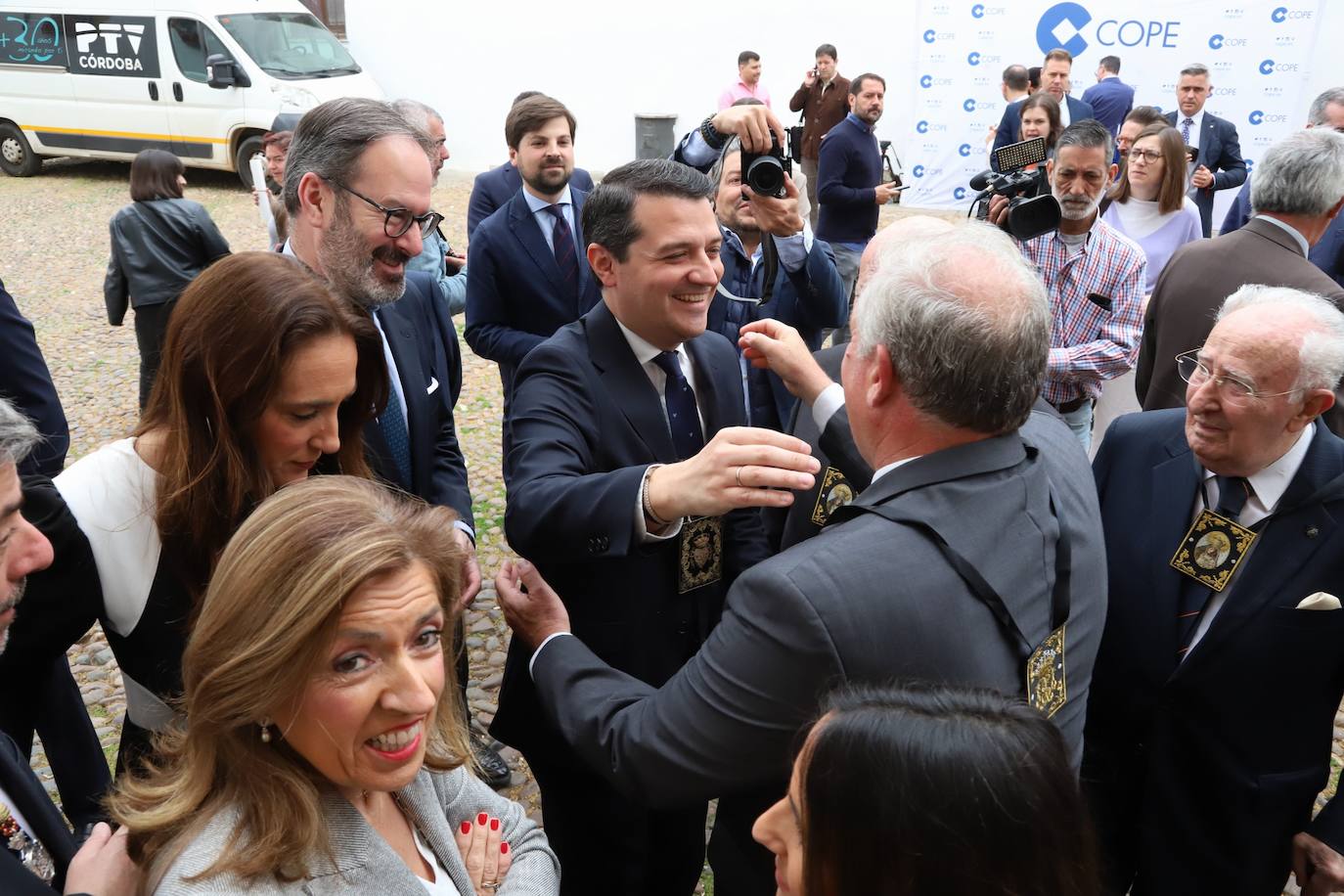 Fotos: el popular y fervoroso Viernes de Dolores en Córdoba