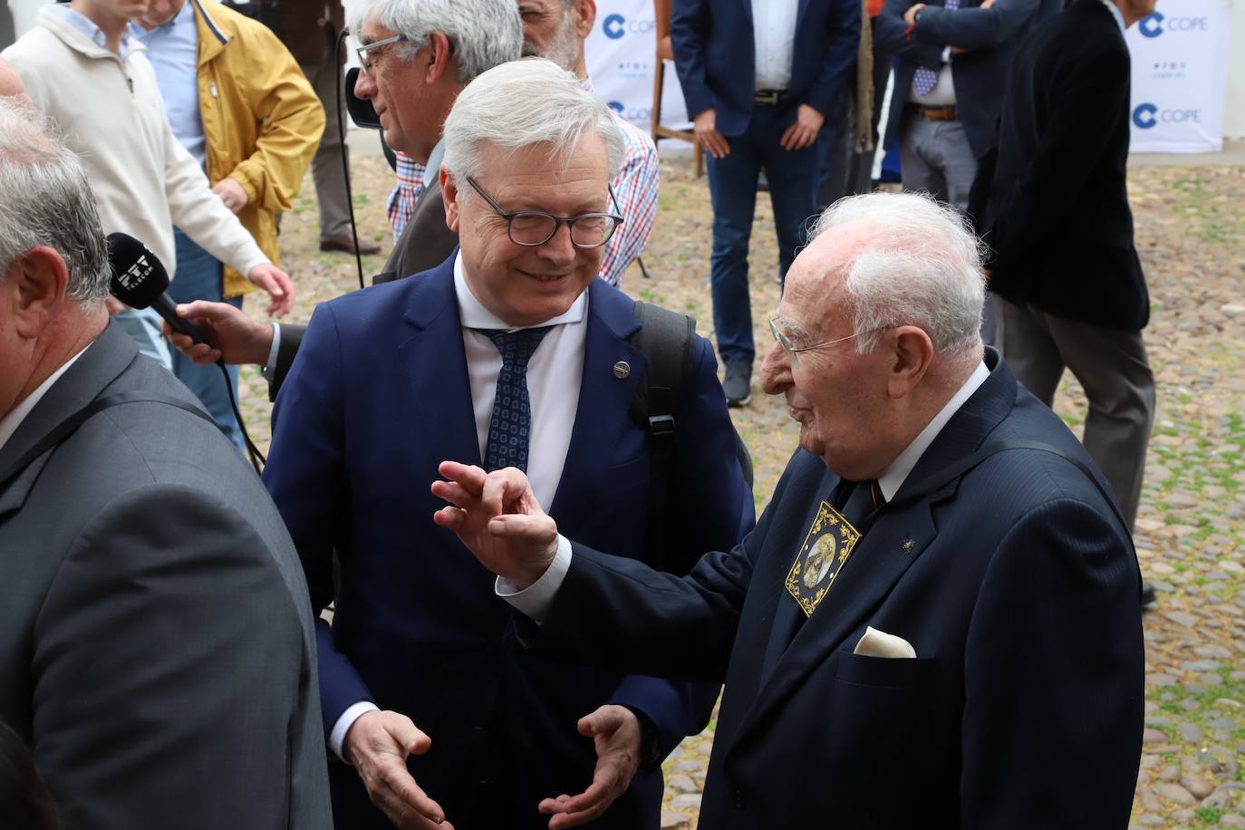 Fotos: el popular y fervoroso Viernes de Dolores en Córdoba