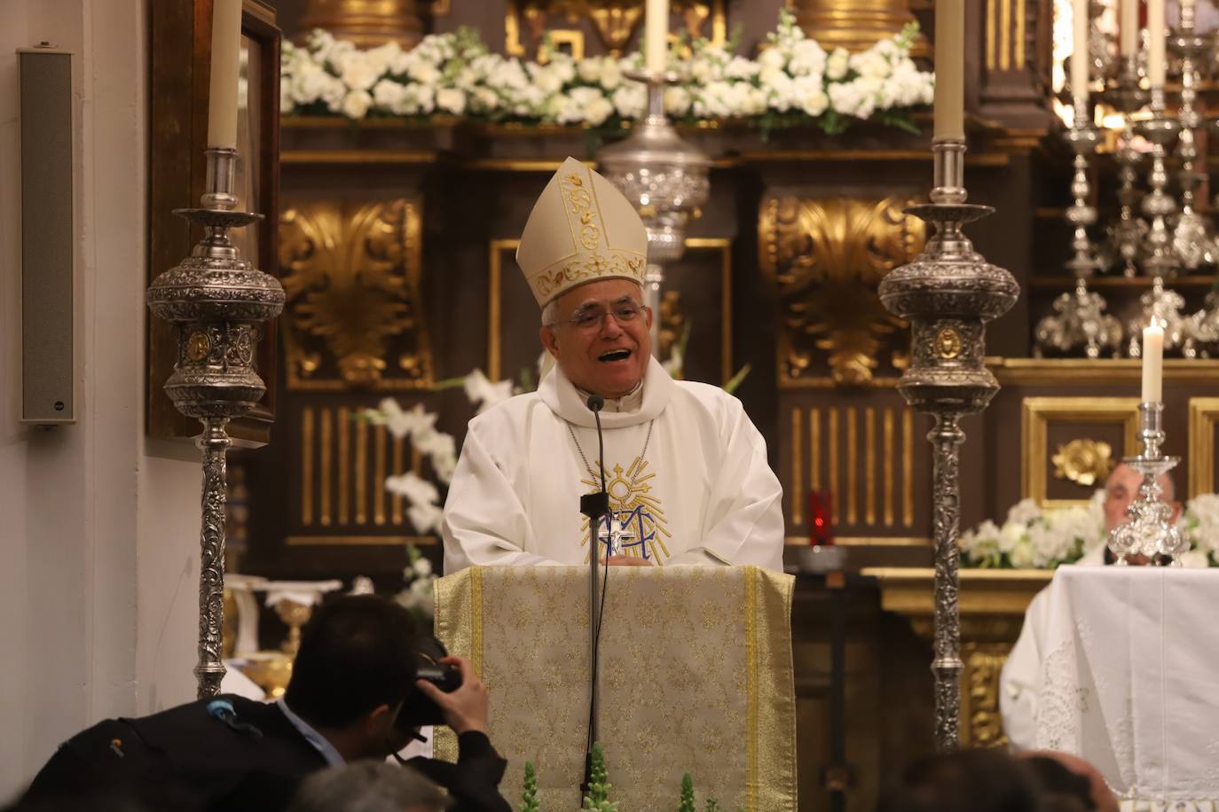 Fotos: el popular y fervoroso Viernes de Dolores en Córdoba