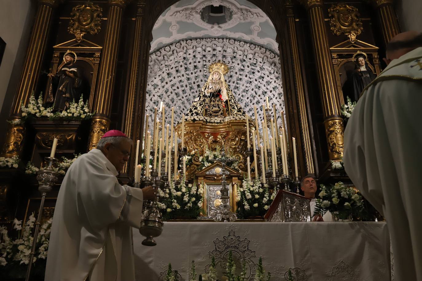 Fotos: el popular y fervoroso Viernes de Dolores en Córdoba