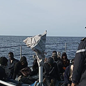 Marruecos intercepta un cayuco con 165 migrantes y cuatro fallecidos que llevaban 17 días a la deriva