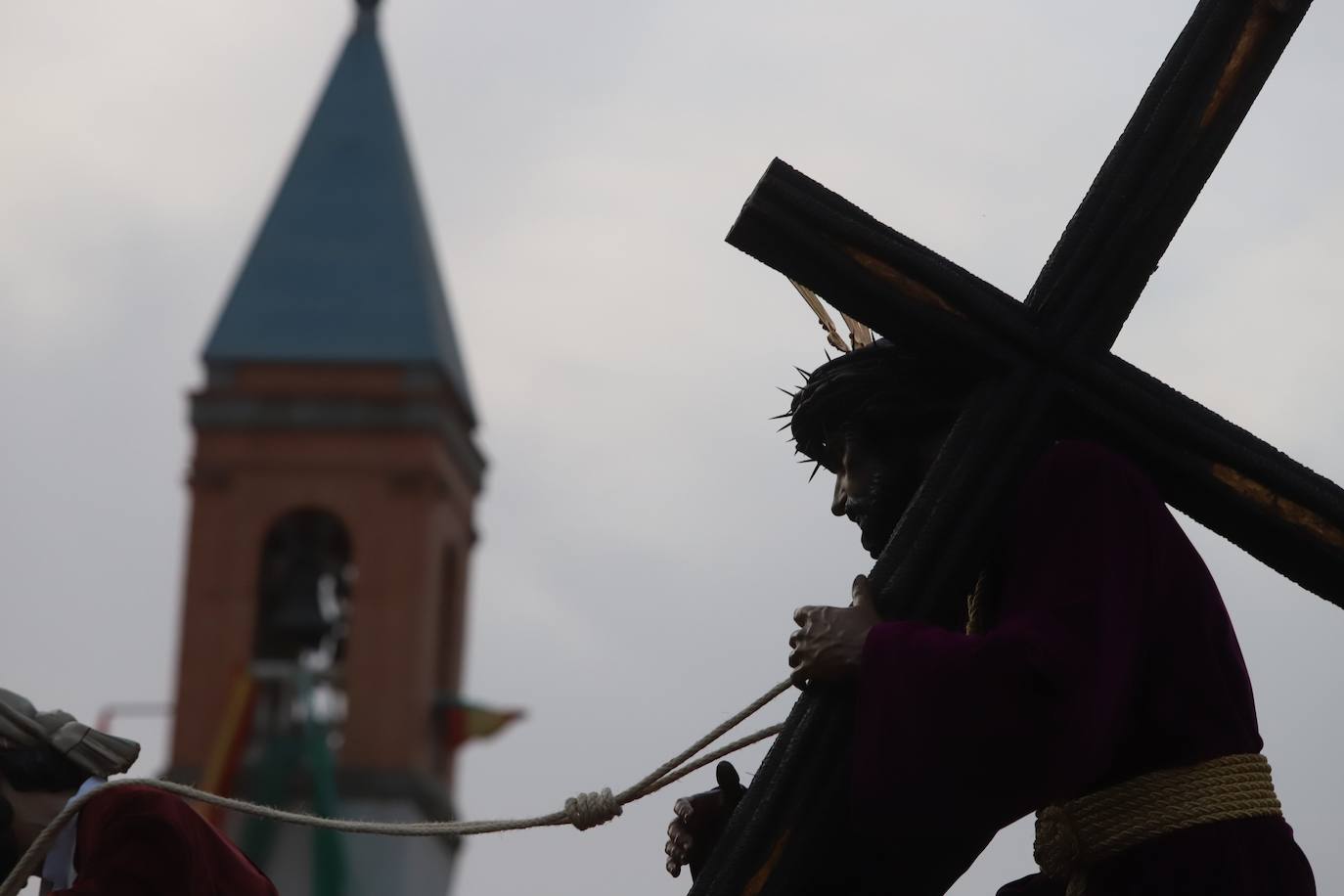 Fotos: la entusiasta procesión de la cofradía de la O en Córdoba