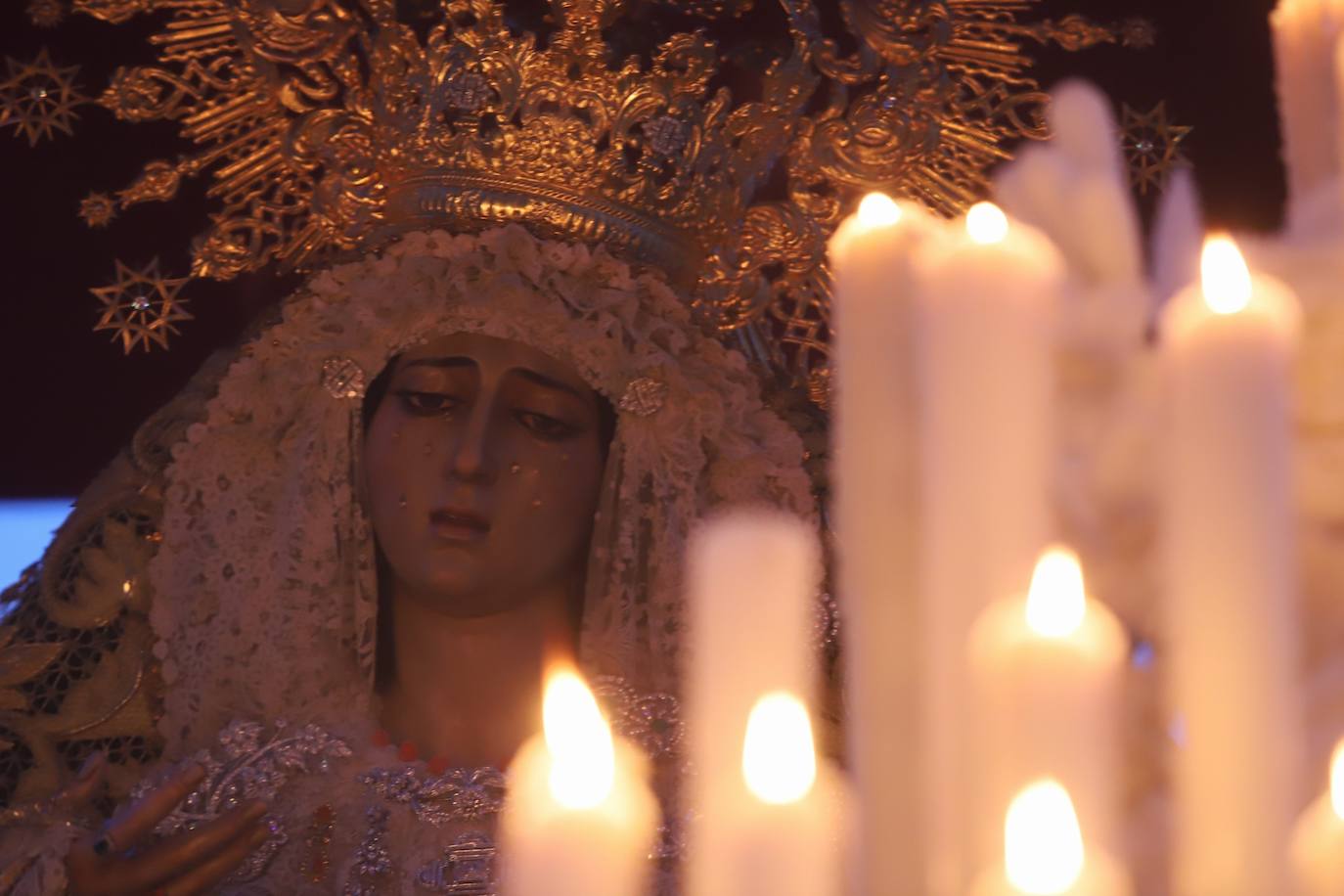 Fotos: la entusiasta procesión de la cofradía de la O en Córdoba