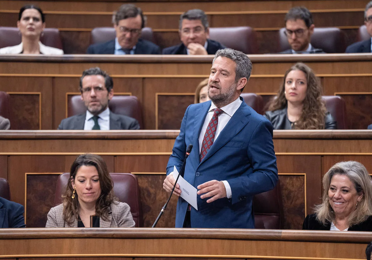 El portavoz adjunto del Grupo Popular en el Congreso y diputado por la provincia de Lugo, Jaime de Olano, durante su intervención en el Congreso