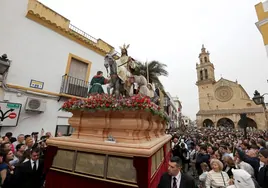 La Borriquita abre de manera triunfal el Domingo de Ramos de Córdoba desde San Lorenzo