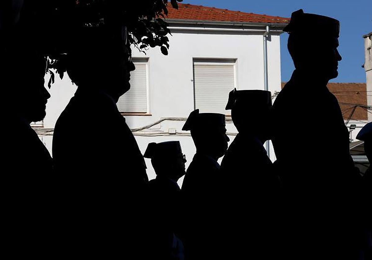 Guardias civiles en un desfile