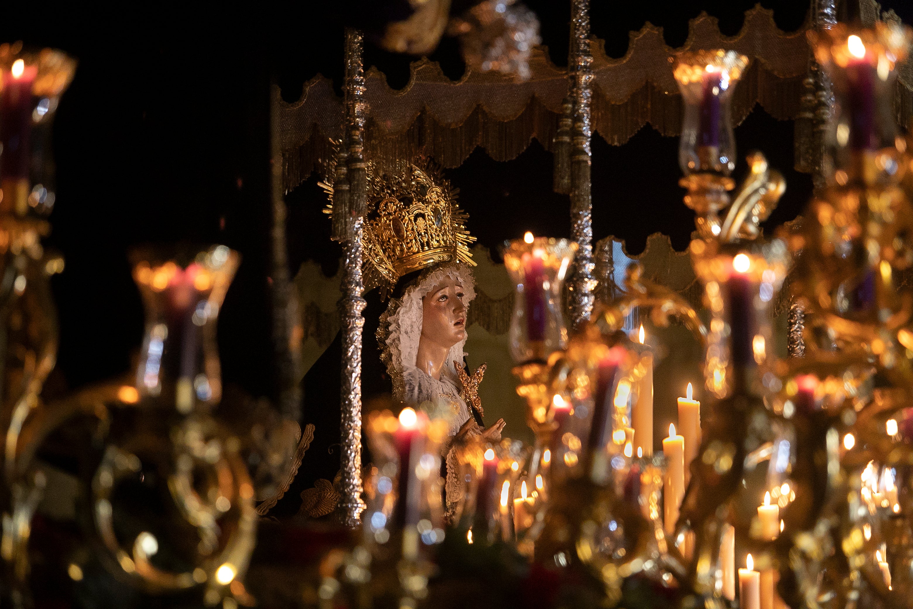 Las imágenes del a hermandad del Calvario del a Semana Santa de Córdoba 2024