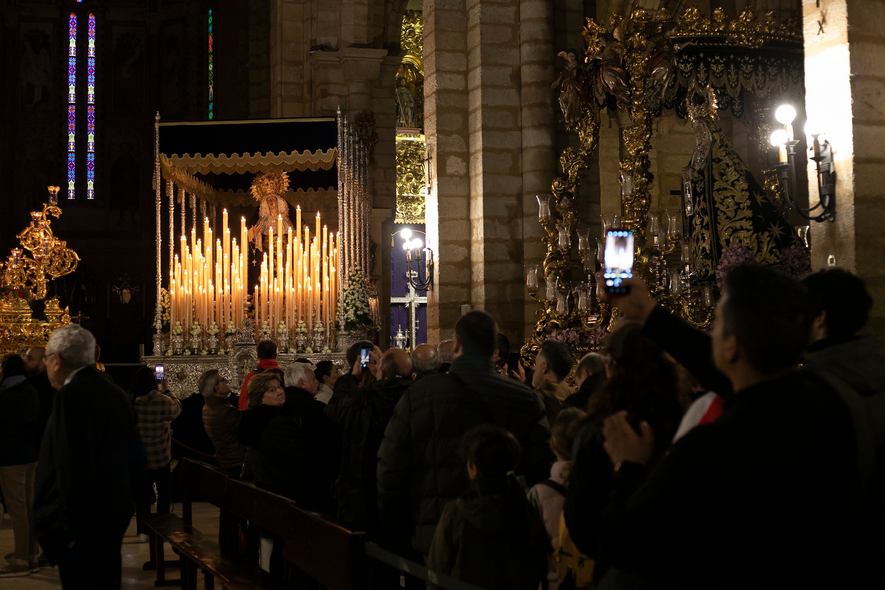 Las imágenes del a hermandad del Calvario del a Semana Santa de Córdoba 2024