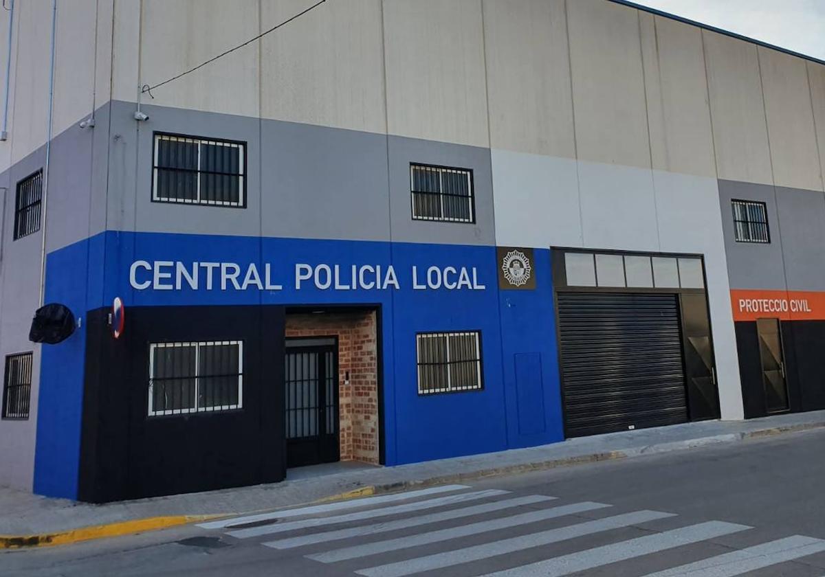 Imagen de la central de Policía Local de la Pobla de Vallbona