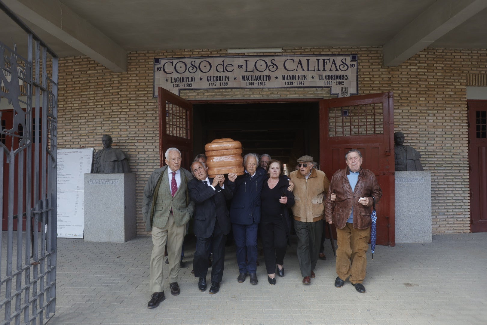 Las imágenes del último adiós taurino a Gabriel de la Haba &#039;Zurito&#039; en Los Califas