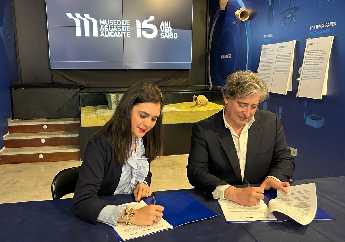 Firma del convenio de colaboración entre el Ayuntamiento de Alicante y el Museo de Aguas