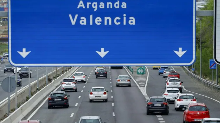 La DGT anuncia las horas  y carreteras con más tráfico en Valencia por Semana Santa