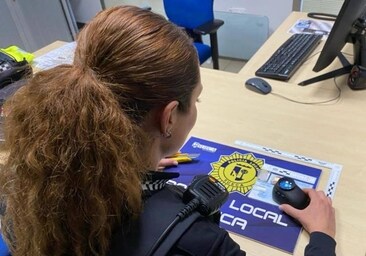 Investigan a un conductor por suplantar la identidad de un fallecido con tarjeta de movilidad reducida en Valencia