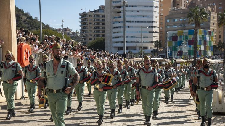 La Legión, por las calles de Málaga