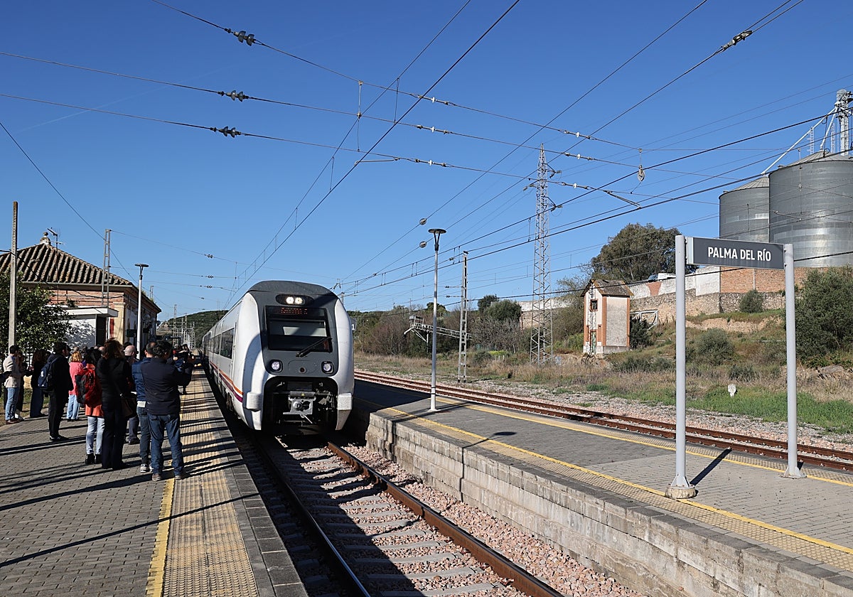 Un tren estacionado en Palma del Río