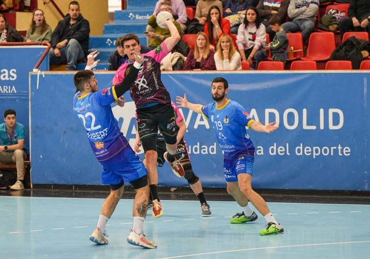 El Ángel Ximénez Puente Genil durante su partido en Valladolid