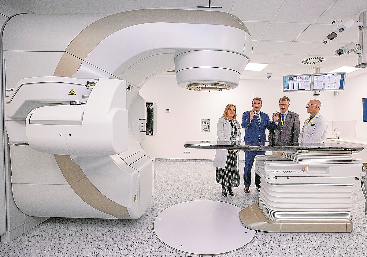 Inauguración de la unidad satélite pública de radioterapia en Ávila el pasado mes de noviembre