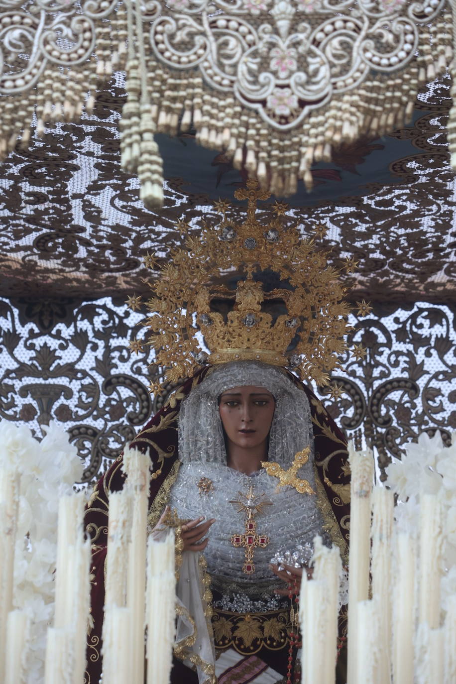 Fotos: los bellos traslados del Amor y la Vera-Cruz desde la Catedral de Córdoba a sus templos