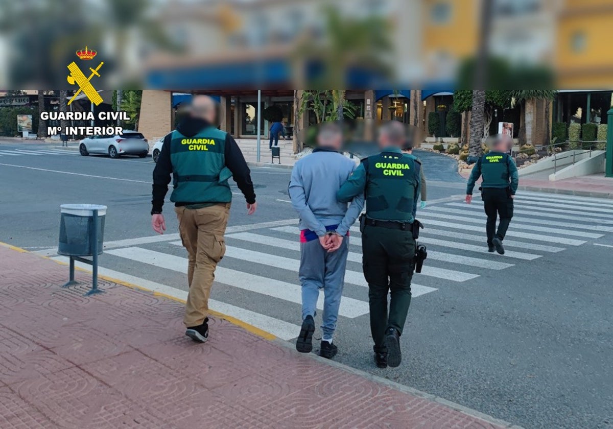 Imagen del piloto de un vehículo 'lanzadera' detenido en Alicante