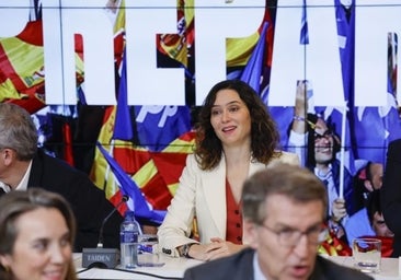 El PP de Madrid se echa a la calle para neutralizar la ofensiva contra Ayuso
