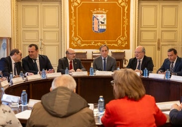 Salamanca se propone «aburrir» a Puente y Sánchez con una carta diaria hasta recuperar frecuencias de tren