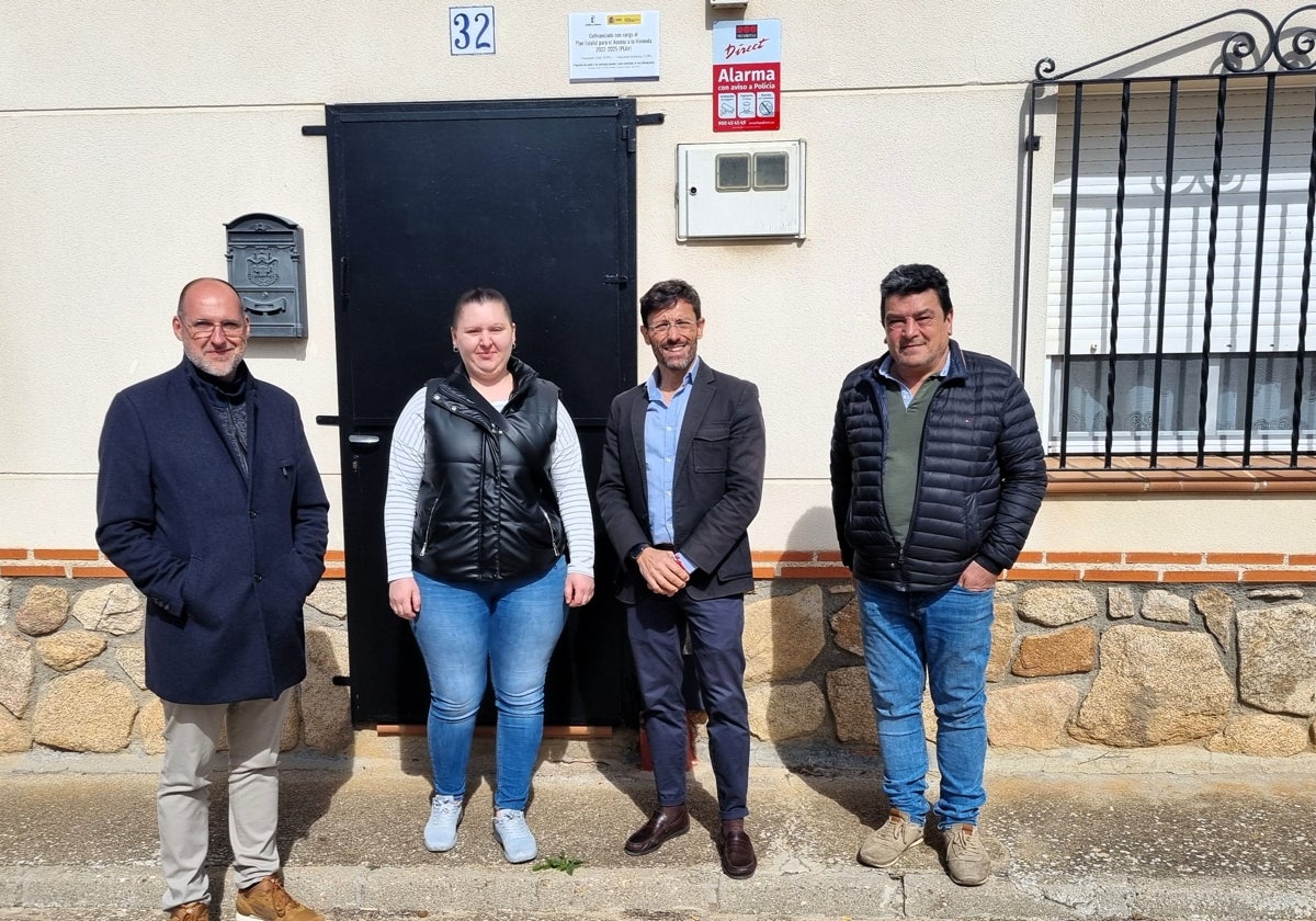 David Gómez y Jorge Moreno han visitado a dos beneficiarios en San Bartolomé de las Abiertas