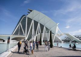 Exposiciones del espacio, arte y la película 'Auroras. Luces del norte': la nueva oferta de la Ciudad de las Artes y las Ciencias