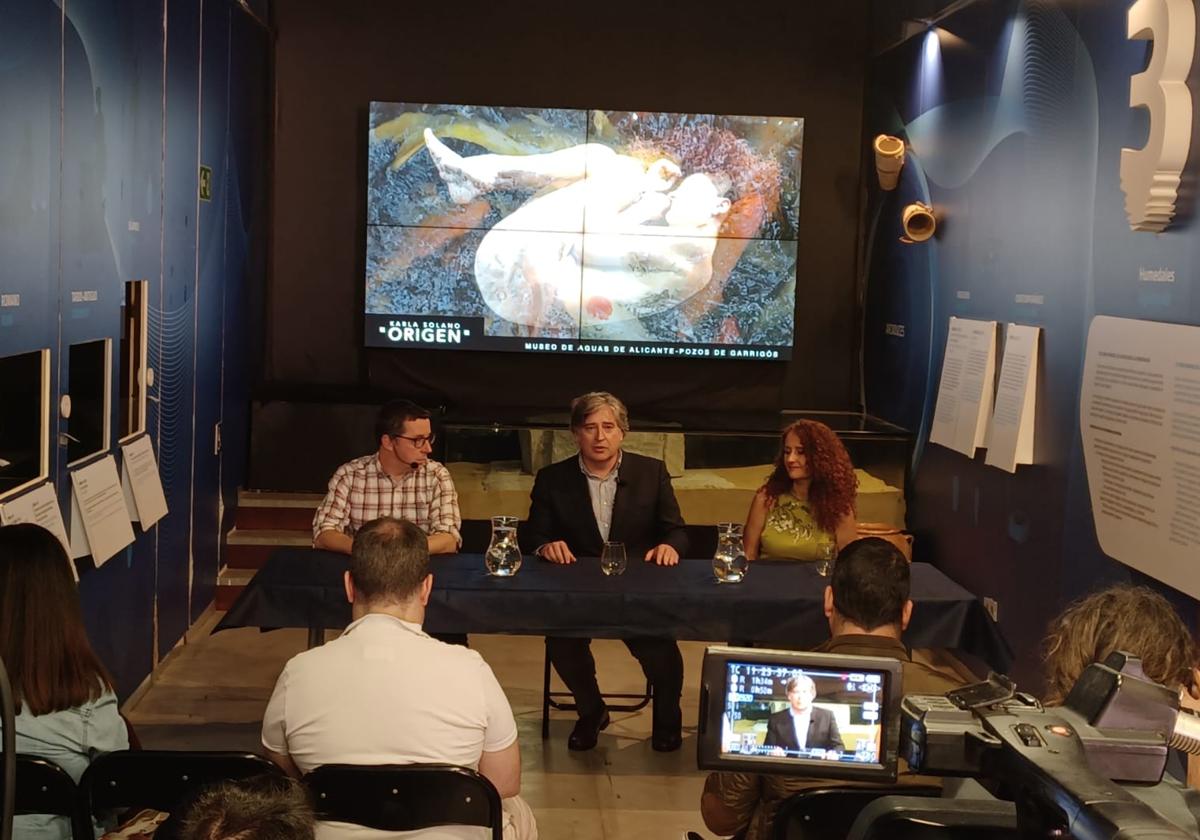 Imagen de la presentación de la primera sala de exposiciones multimedia en Alicante