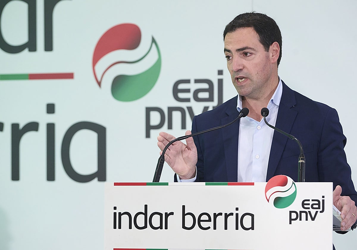 El candidato del PNV a lehendakari, Imanol Pradales