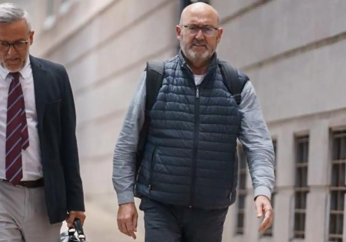 Juan Bernardo Fuentes Curbelo tras ser puesto en libertad