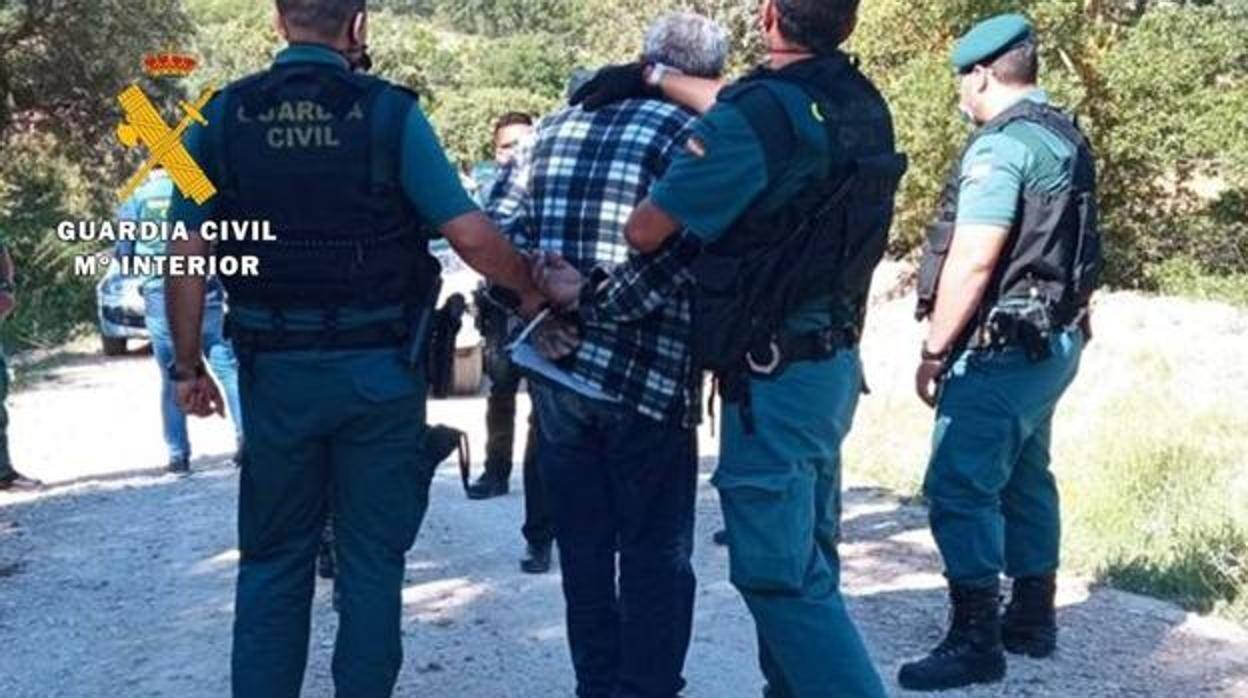 Momento de la detención del principal implicado en Corrales del Duero (Valladolid)