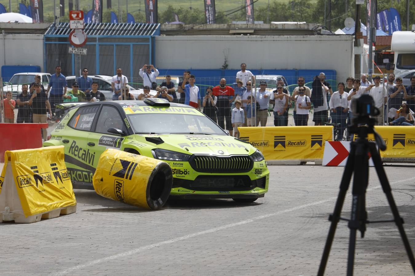 Las mejores imágenes del trepidante tramo urbano del Rallye Sierra Morena 2024