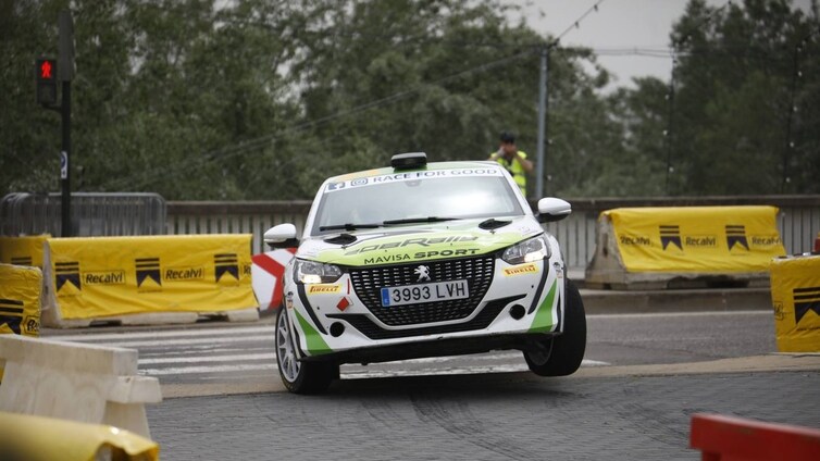 Diego Ruiloba y Ángel Vela toman ventaja en la primera etapa del Rallye Sierra Morena 2024