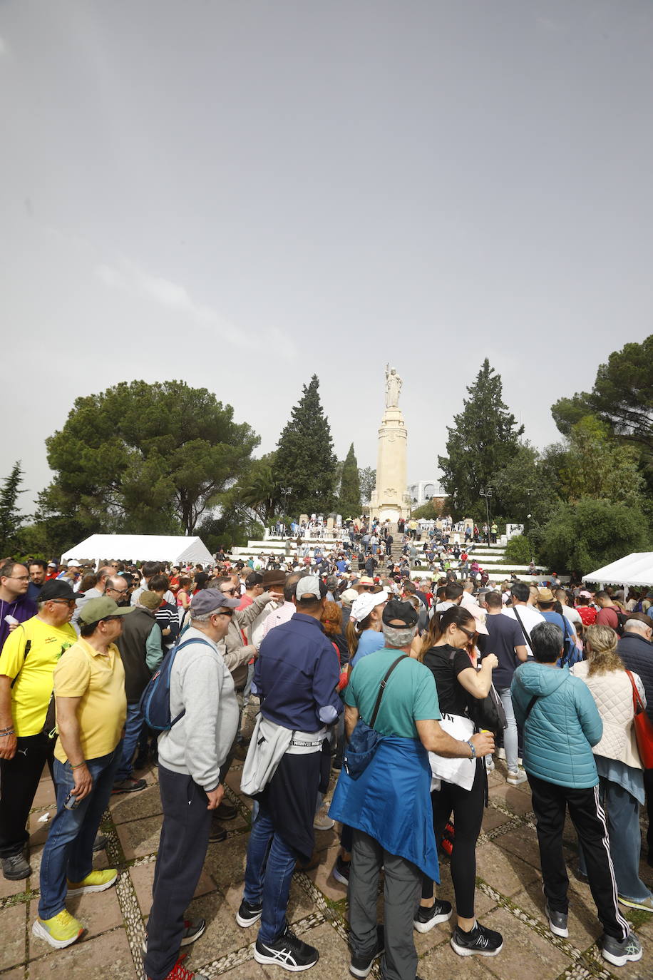 Fotos: las populares y concurridas habas de las Ermitas de Córdoba