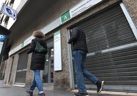 El TSJA rechaza hacer fijos a interinos sin concurso aunque lleven 30 años en la Junta de Andalucía