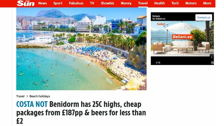 Imagen del reportaje del The Sun sobre Benidorm, sus bajos precios y su «Miami» en la playa de Poniente.