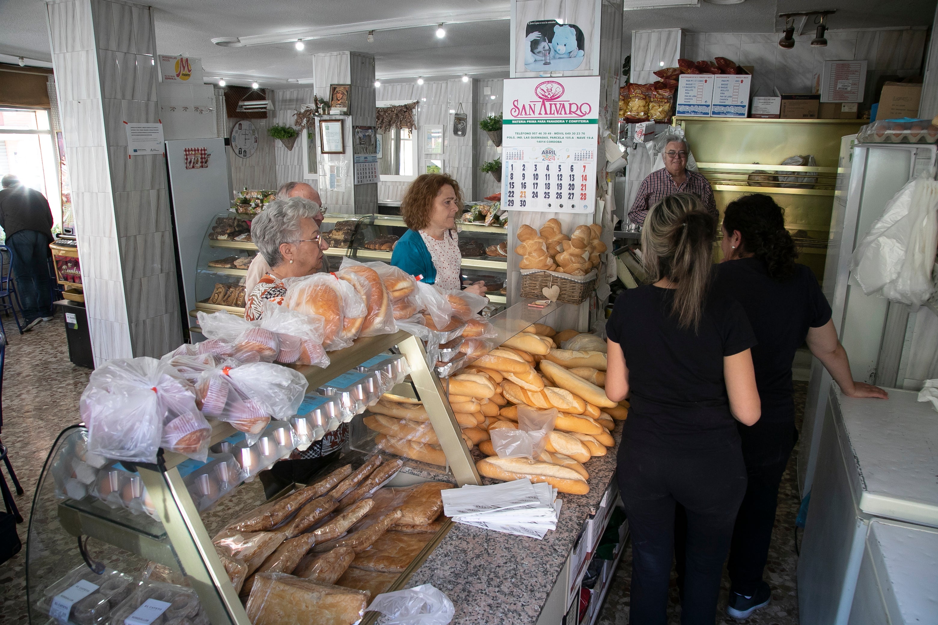 Fotos: un barrio de Córdoba sumido en la quietud por dos crímenes en una semana
