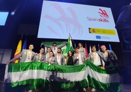 Grupo de andaluces ganadores en las distintas especialidades de los premios nacionales Spainkskills