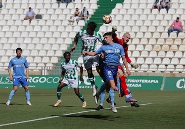 El calor, el nuevo hándicap para el Córdoba CF y sus aficionados