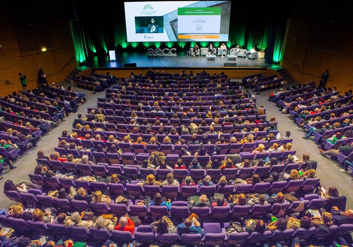 Imagen del I Congreso para pacientes y familiares de la Asociación Española Contra el Cáncer en la Comunidad Valenciana