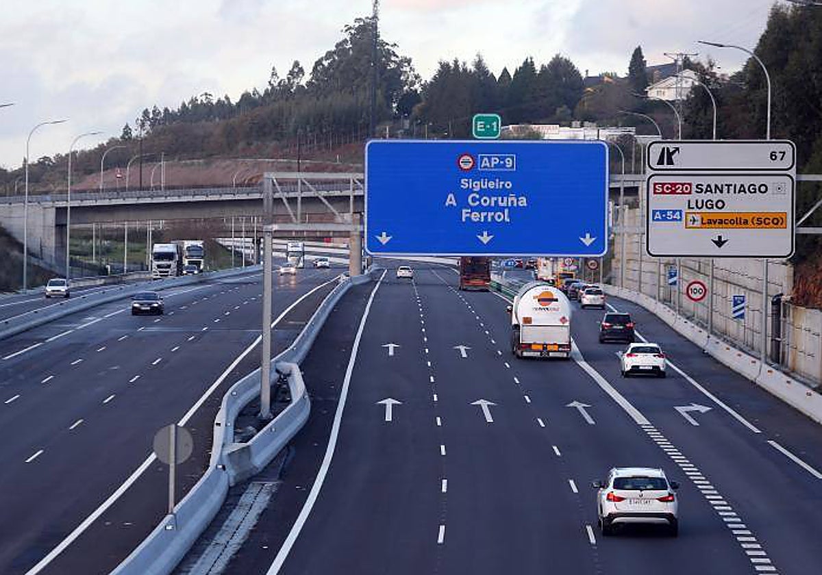 La autopista AP-9, a su paso por Santiago de Compostela, en una imagen de noviembre de 2018