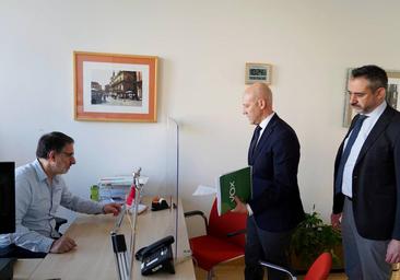 Vox pide en las Cortes la dimisión de la socialista Ana Sánchez como vicepresidenta segunda