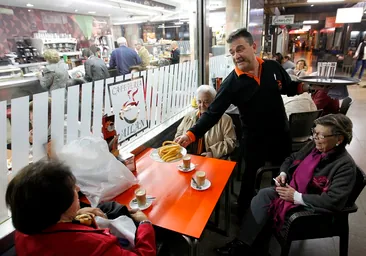 Cierra la popular Cafetería Milán, santuario de los churros con chocolate en Córdoba