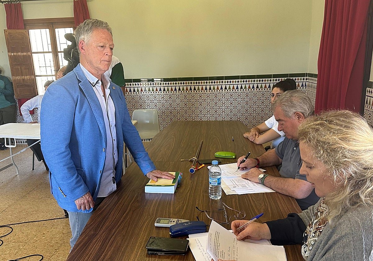 Marcelino Esteban tomando posesión de su cargo este miércoles en Domingo Pérez