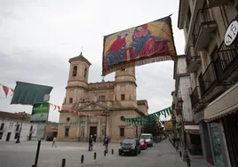 Granada se hermana 532 años después con Santa Fe, la ciudad que la señala con una cruz cristiana