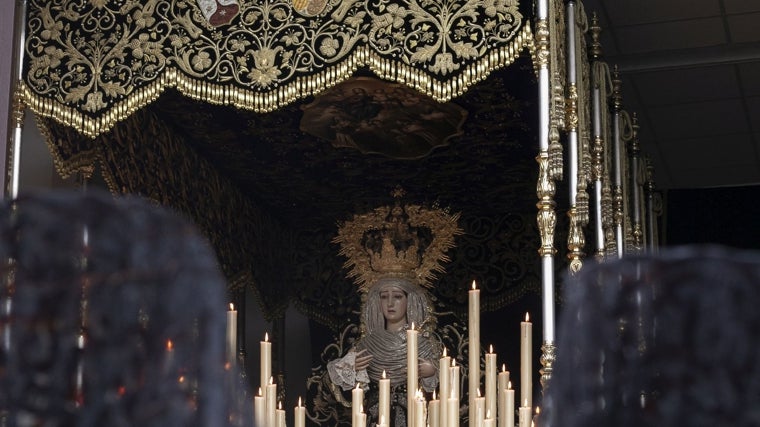 Palio de la Soledad de San Cayetano, que aún no se ha podido admirar renovado por las calles de Córdoba