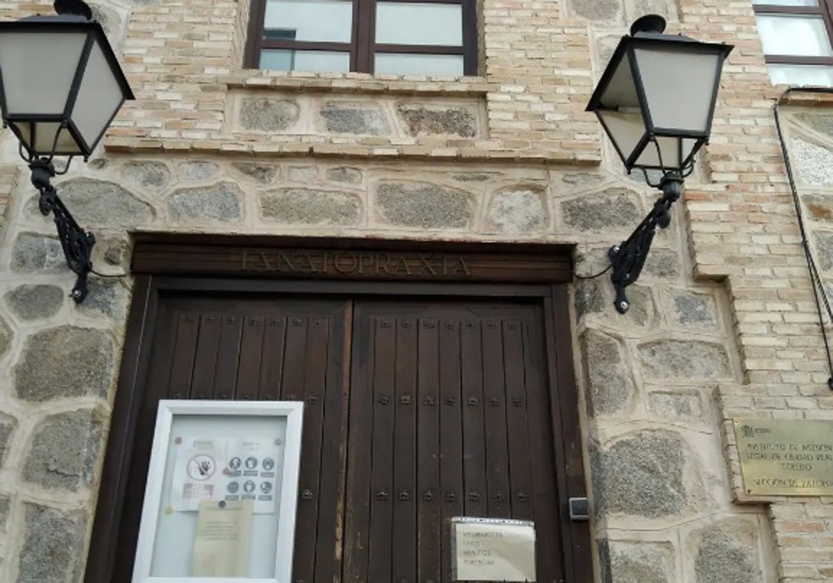 Fachada del Servicio de Patología del Instituto de Medicina Legal de Toledo, en el cementerio de la ciudad