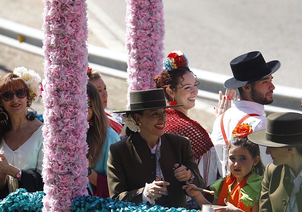 Una de las carrozas de la romería de Santo Domingo