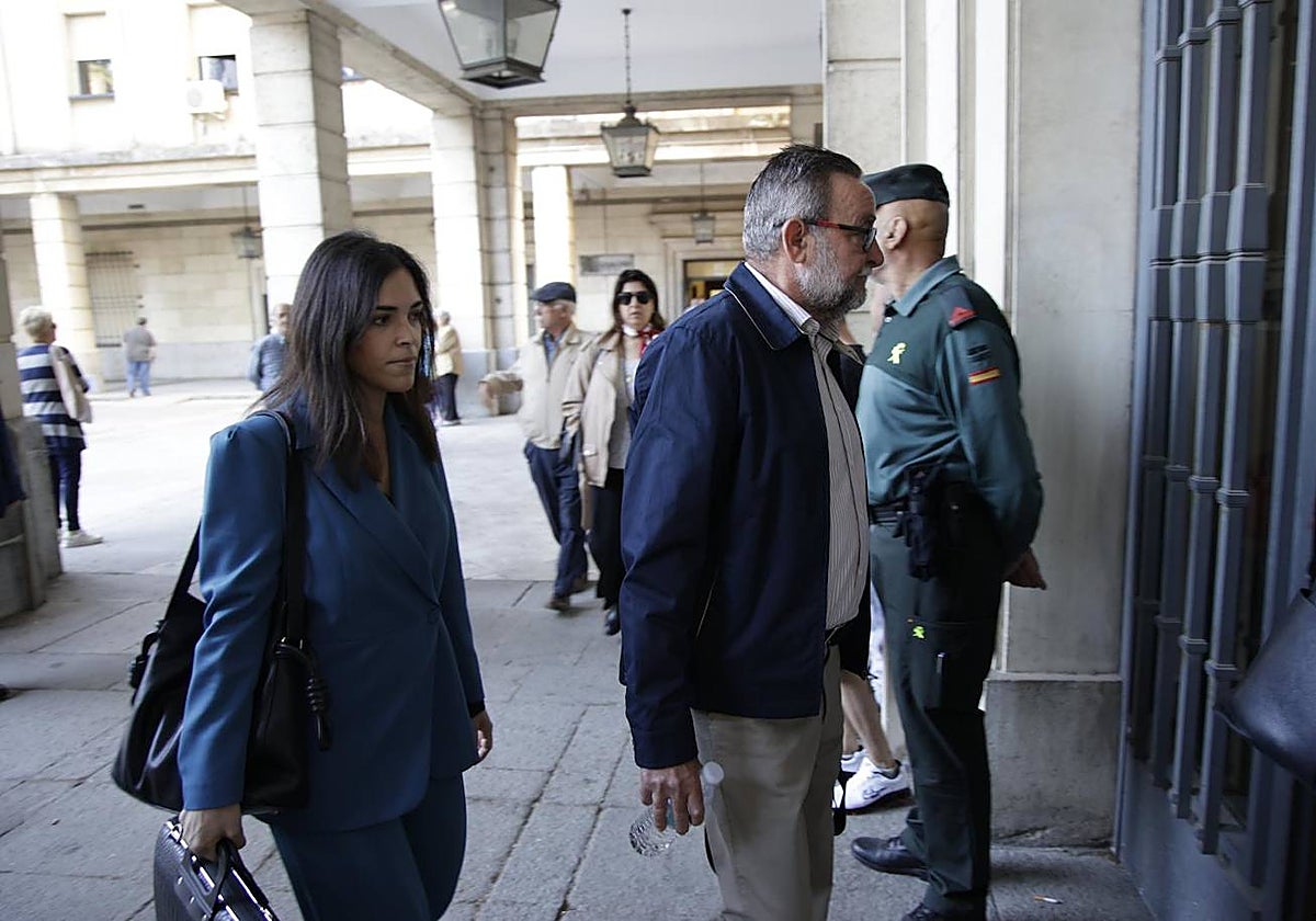 El ex secretario de UGT Andalucía a su llegada al Juzgado